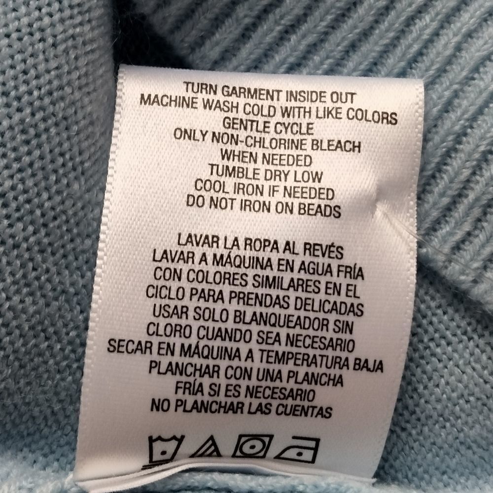 New without tags."basic Editions" woman's sweater - Picture 8 of 9